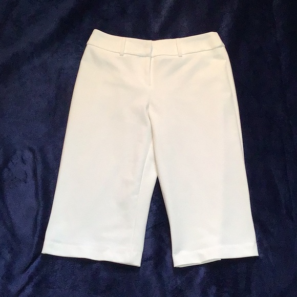 New York & Company Pants - New York & Company 👜Capri